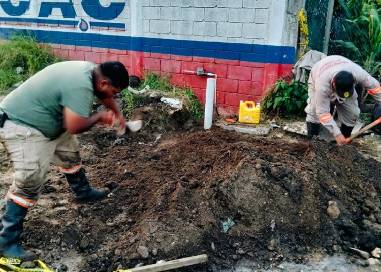 Arregla COMAPA Altamira fugas de agua en diferentes colonias
