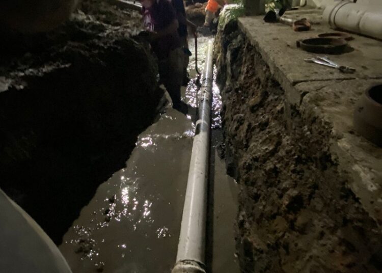 Arregla COMAPA Altamira fugas de agua en diferentes colonias