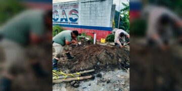 Arregla COMAPA Altamira fugas de agua en diferentes colonias