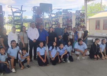 Beneficia SET a estudiantes de Matamoros, San Fernando y Valle Hermoso con mobiliario escolar
