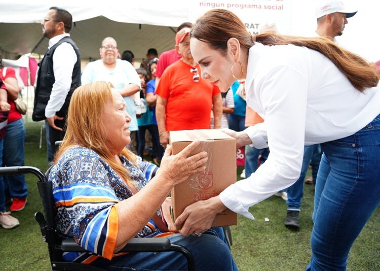 Carmen Lilia lleva Gobierno cercano y atención personalizada a Palmares