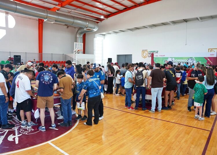 Cientos de niños y jóvenes disfrutan del “Domingo Mundialista” organizado por IMJUVE