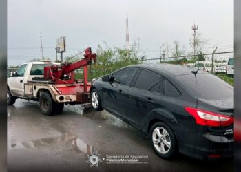 Continúa apoyo ciudadano con servicio de grúa gratuito
