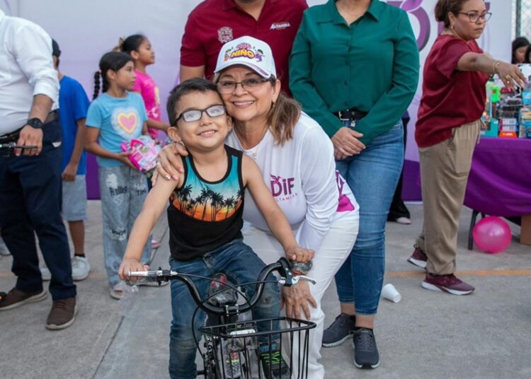 DIF Altamira lleva alegría y diversión a miles de niños