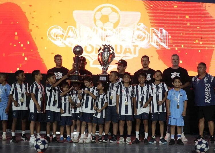 El rector inaugura la Copa UAT 2026 con Ricardo “Diablito” Chávez como invitado de honor