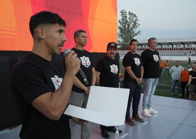 El rector inaugura la Copa UAT 2026 con Ricardo “Diablito” Chávez como invitado de honor