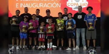 El rector inaugura la Copa UAT 2026 con Ricardo “Diablito” Chávez como invitado de honor
