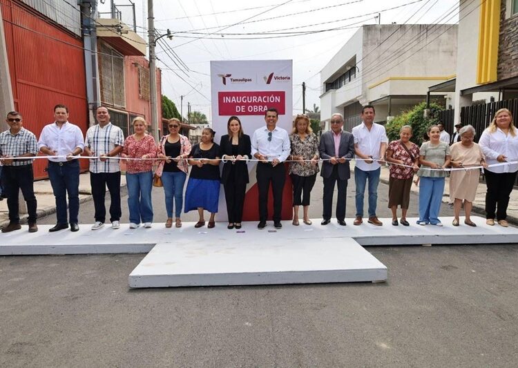Entrega alcalde obra de beneficio colectivo en la Magisterial