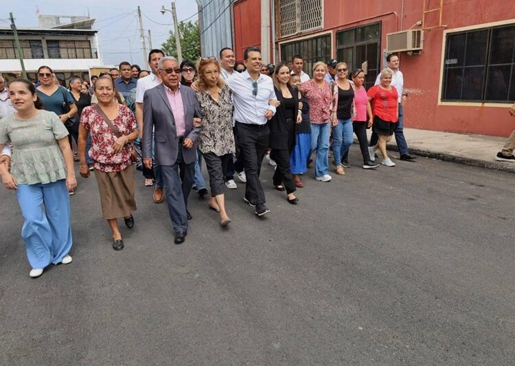 Entrega alcalde obra de beneficio colectivo en la Magisterial