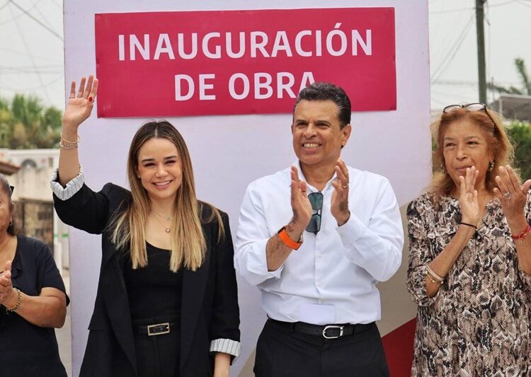 Entrega alcalde obra de beneficio colectivo en la Magisterial