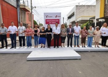 Entrega alcalde obra de beneficio colectivo en la Magisterial