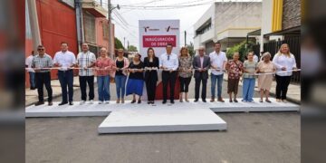 Entrega alcalde obra de beneficio colectivo en la Magisterial