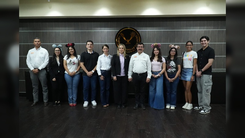 Envía UAT segunda generación de alumnos al programa intercultural de Disney