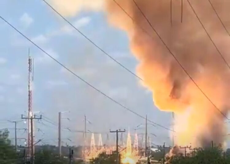 Explosión en subestación de CFE deja sin luz a varios sectores de Reynosa