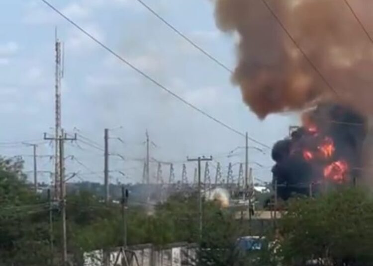 Explosión en subestación de CFE deja sin luz a varios sectores de Reynosa