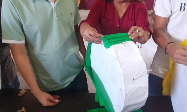 Imparte ITACE taller de elaboración de piñatas a adolescentes en conflicto con la Ley Penal
