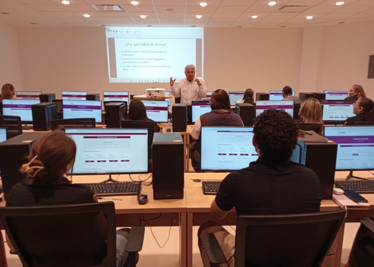 Imparten talleres de ‘Inteligencia Artificial’ en la ‘Infoteca’