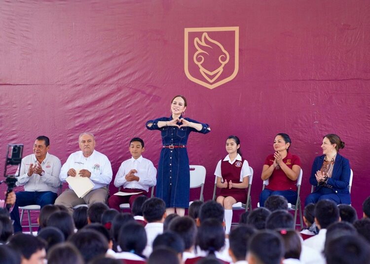 Impulsa Carmen Lilia infraestructura educativa en presscolar, primaria y secundaria