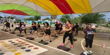 Impulsa Gobierno de NLD el bienestar femenino con clases gratuitas de Step Coreográfico