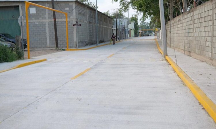 Inaugura Armando Martínez más obras de pavimentación en Altamira