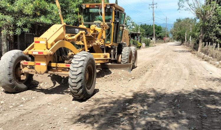 Intensifican acciones de rehabilitación de vialidades en la Capital