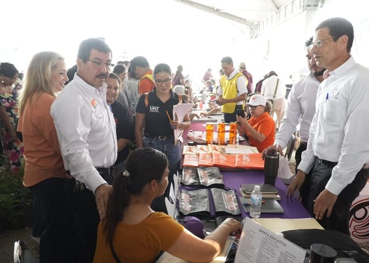 Participa la UAT en brigadas asistenciales del DIF Tamaulipas en Abasolo