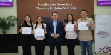 Preparan FDCSV-UAT y Poder Judicial a futuros abogados en solución pacífica de conflictos