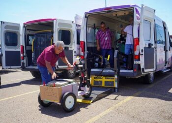 Recibe DIF NLD 2.ª donación de carros de movilidad de ‘Mobility Worldwide’