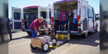 Recibe DIF NLD 2.ª donación de carros de movilidad de ‘Mobility Worldwide’