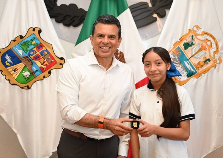 Recibe Lalo Gattás a niños victorenses que participarán en evento nacional de rondallas