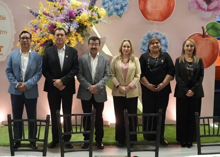 Reconoce Dámaso Anaya labor docente como pilar en la transformación de la UAT