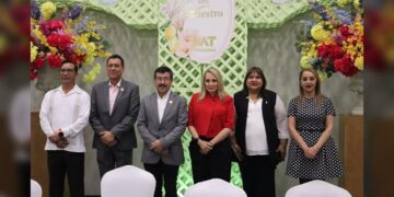 Reconoce Dámaso Anaya labor docente como pilar en la transformación de la UAT