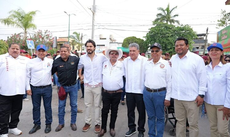 Refrenda Armando Martínez compromiso con el sector obrero