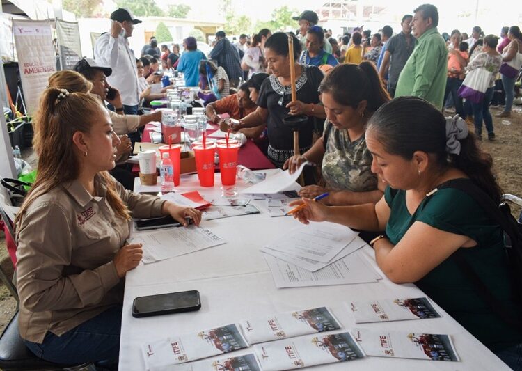 Refuerza ITIFE atención a la ciudadanía durante brigada en Abasolo