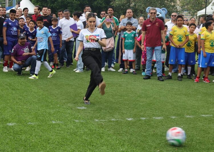 Rueda el balón en el ‘Mundialito DIF Victoria 2026’