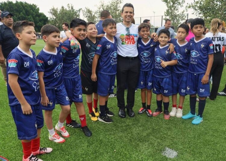 Rueda el balón en el ‘Mundialito DIF Victoria 2026’