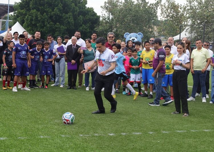 Rueda el balón en el ‘Mundialito DIF Victoria 2026’