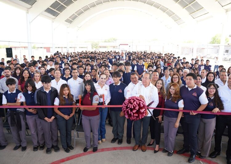 Transforma Carmen Lilia infraestructura educativa en la Preparatoria CBTIS 137