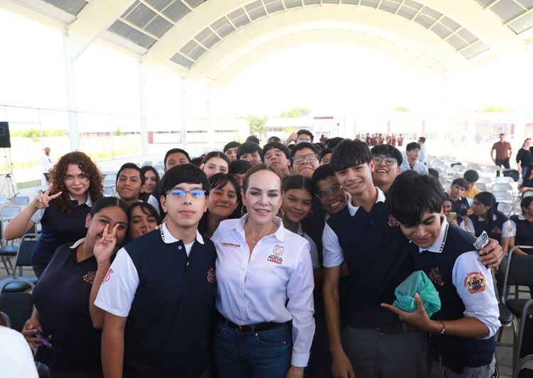 Transforma Carmen Lilia infraestructura educativa en la Preparatoria CBTIS 137