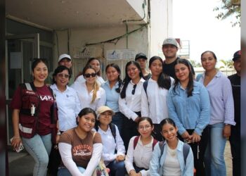 Visitan alumnos del Tec de Madero planta DUPORT
