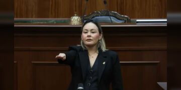 Yeraldine Bonilla Valverde, es ya ‘gobernadora’ interina de ‘Sinaloa’