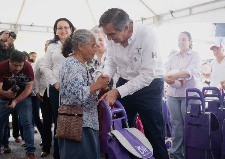 Américo y María de Villarreal llevan atención integral a las familias de Nuevo Morelos