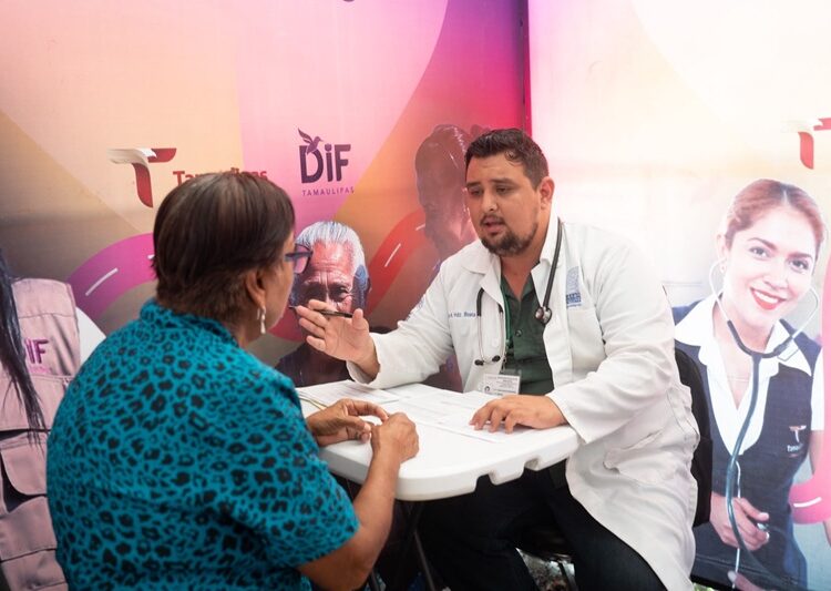 Américo y María de Villarreal llevan atención integral a las familias de Nuevo Morelos