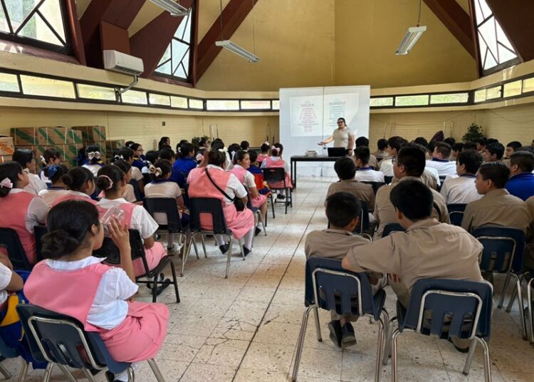 Avanza campaña de INMUJER #SinMiedoaContarlo en el sector educativo municipal