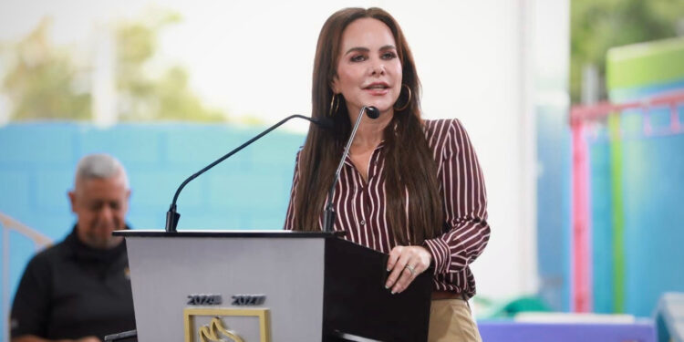 Carmen Lilia por el apoyo a atletas de Nuevo Laredo