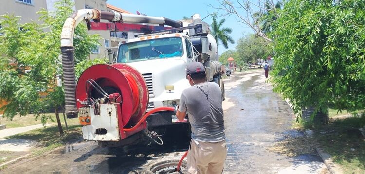 COMAPA Altamira optimiza operatividad de la red de drenaje