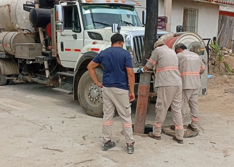 COMAPA Altamira optimiza operatividad de la red de drenaje