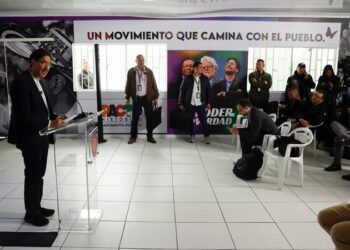 Cepeda reconoce el triunfo del ultraderechista De la Espriella, en Colombia