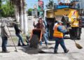 Con intenso bacheo, reparan calles dañadas por lluvias en Victoria