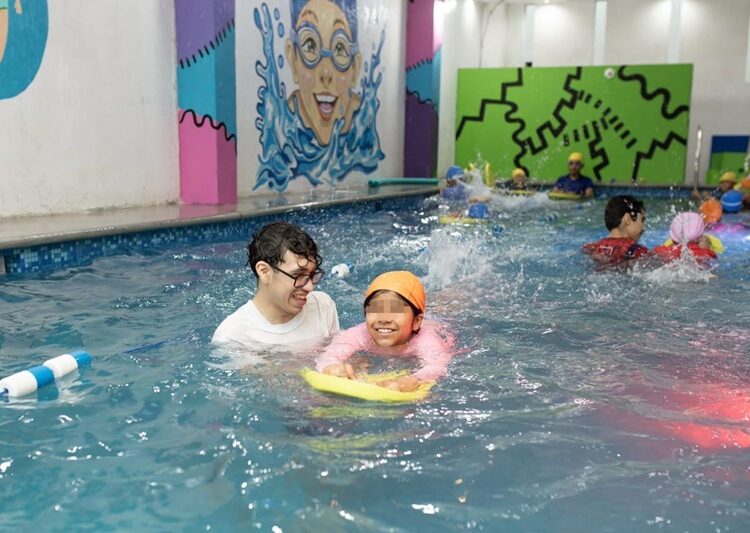 Continúan niños de la Casa Hogar del Niño Matamorense con sus clases de natación